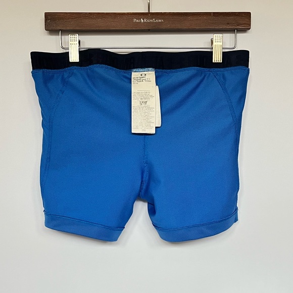 Under Armour Performance Shorts - Picture 2 of 10